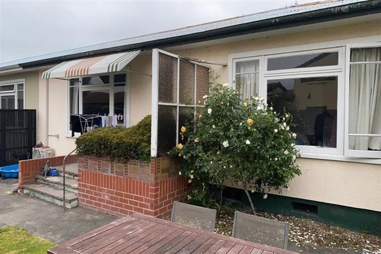 Photo of property in 913 Heretaunga Street East, Parkvale, Hastings, 4122