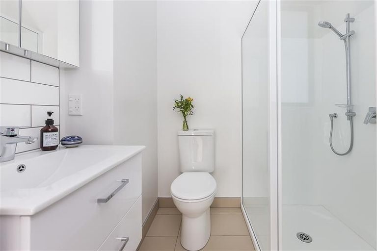 Photo of property in 5/74 Derwent Street, Island Bay, Wellington, 6023