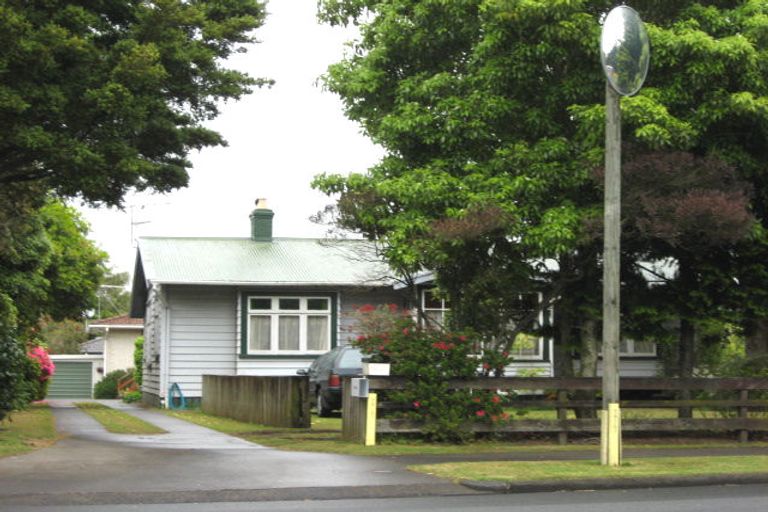 Photo of property in 445a Great South Road, Opaheke, Papakura, 2113