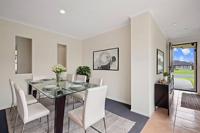 Photo of property in 94 Redcastle Drive, East Tamaki, Auckland, 2013
