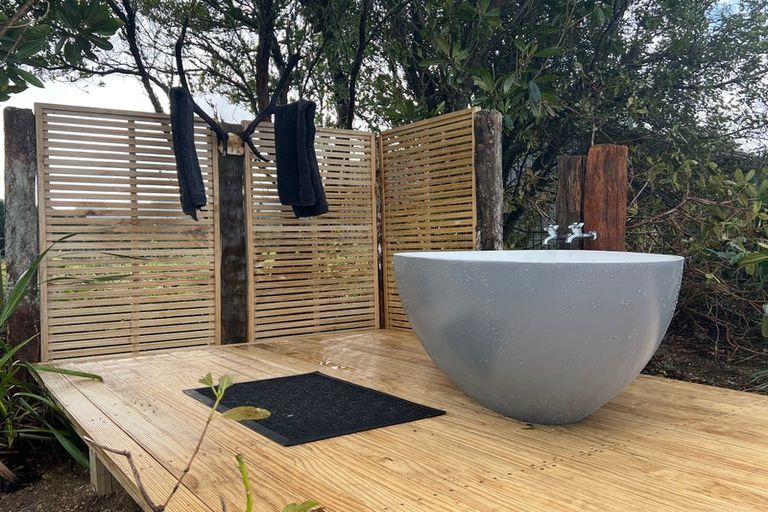 Photo of property in 12 Hepina Heights, Kinloch, Taupo, 3377