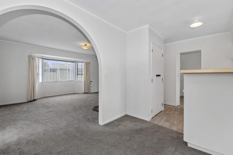 Photo of property in 36a Pohutukawa Drive, Owhata, Rotorua, 3010