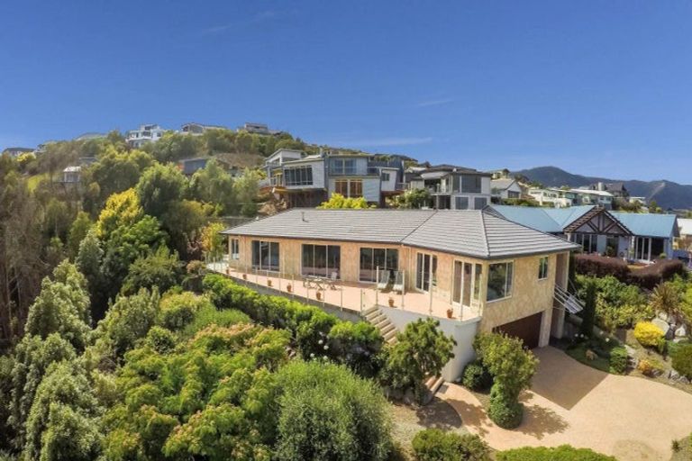 Photo of property in 28 Zeehaen Place, Britannia Heights, Nelson, 7010