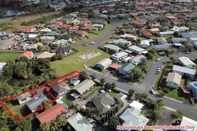 Photo of property in 50 Riserra Drive, Ranui, Auckland, 0612