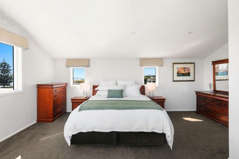 Photo of property in 203 Marine Parade, Mount Maunganui, 3116