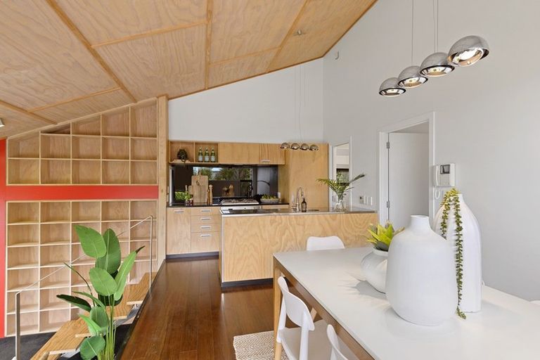 Photo of property in 6 Craigieburn Lane, Mount Pleasant, Christchurch, 8081