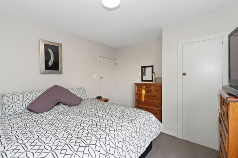 Photo of property in 11 Quebec Place, Wainoni, Christchurch, 8061