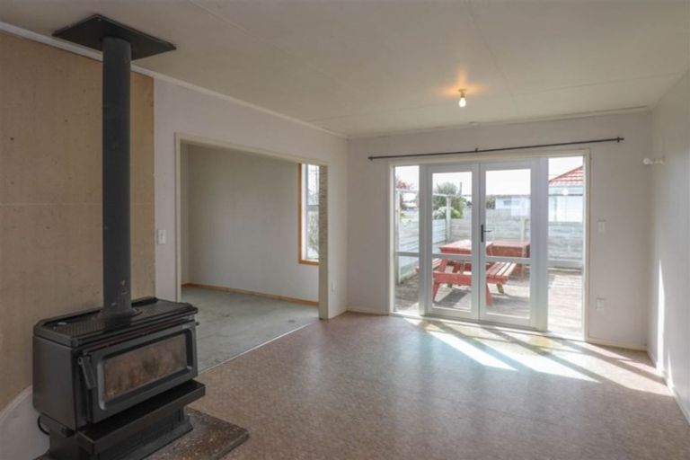 Photo of property in 162 Hakanoa Street, Huntly, 3700