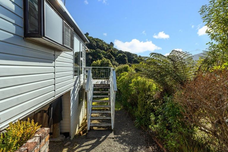 Photo of property in 659 Queen Charlotte Drive, Havelock, Picton, 7281