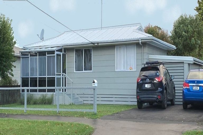 Photo of property in 2 Tomin Road, Glenview, Hamilton, 3206