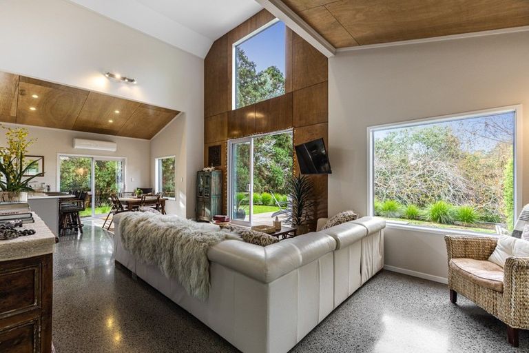 Photo of property in 72 Reid Road, Glenbrook, Waiuku, 2681