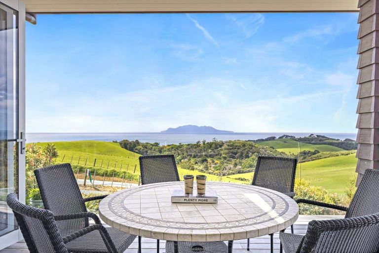 Photo of property in 28 Matheson Bush Road, Leigh, 0985