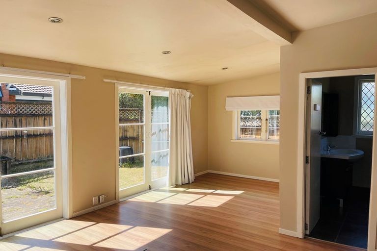Photo of property in 11 Robert Street, Ellerslie, Auckland, 1051