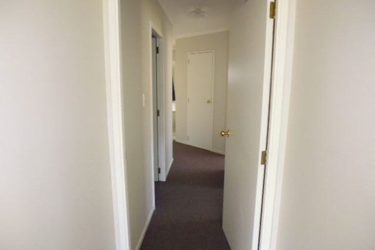 Photo of property in 18 Oakleigh Avenue, Takanini, 2112