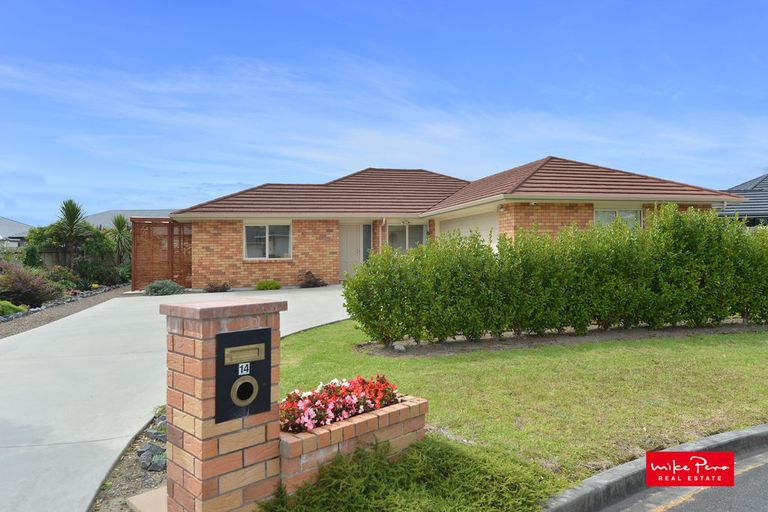 Photo of property in 14 Flax Street, Ruakaka, 0116