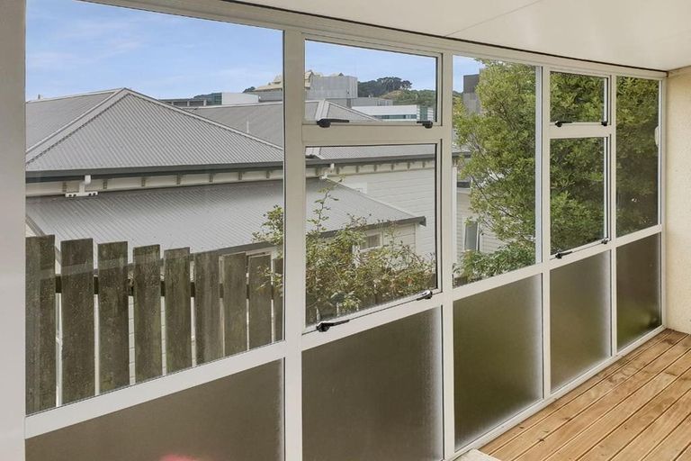 Photo of property in 22a Hall Street, Newtown, Wellington, 6021