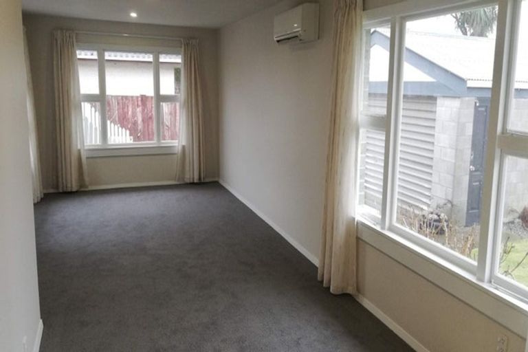 Photo of property in 23 Greenhurst Street, Sockburn, Christchurch, 8042