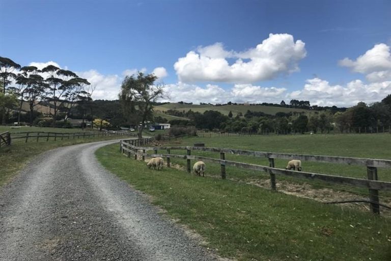 Photo of property in 867 Whitford-maraetai Road, Beachlands, Howick, 2571