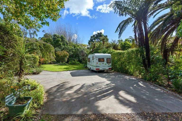 Photo of property in 15 Alexander Street, Waikanae, 5036