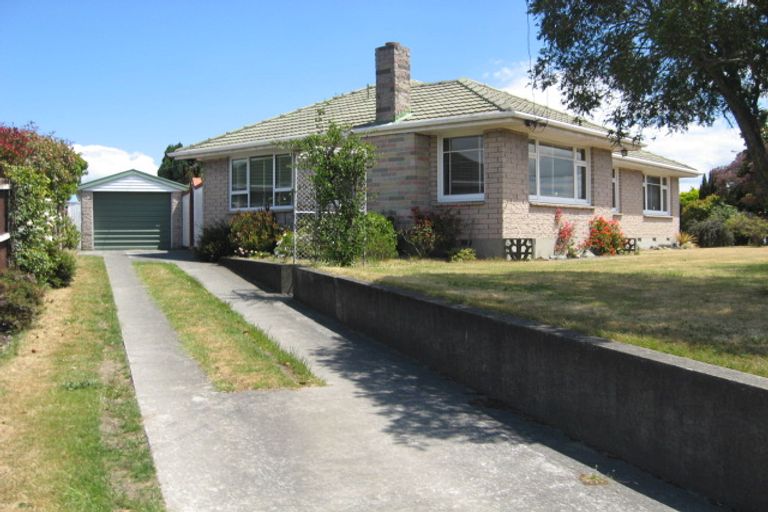 Photo of property in 307 Lake Terrace Road, Shirley, Christchurch, 8061