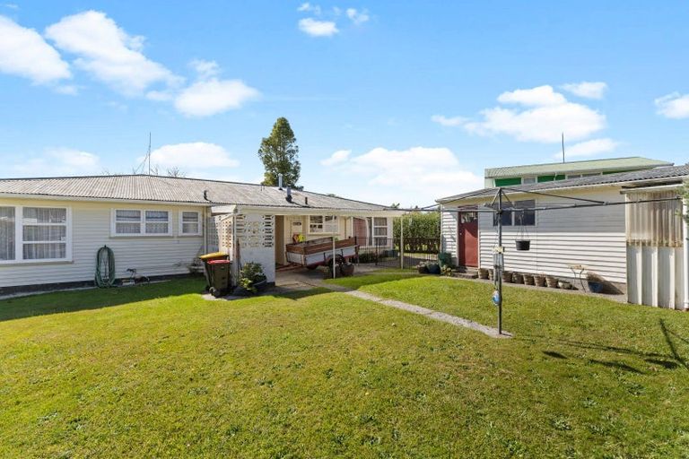 Photo of property in 13 Kenmore Place, Tokoroa, 3420