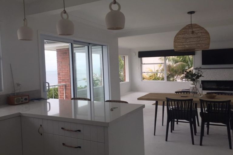 Photo of property in 4/64 Seacliffe Avenue, Belmont, Auckland, 0622