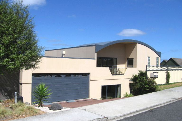 Photo of property in 12 Brigantine Drive, Beach Haven, Auckland, 0626