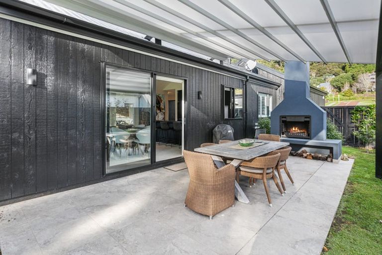 Photo of property in 15 Lynette Place, Pauanui, 3579