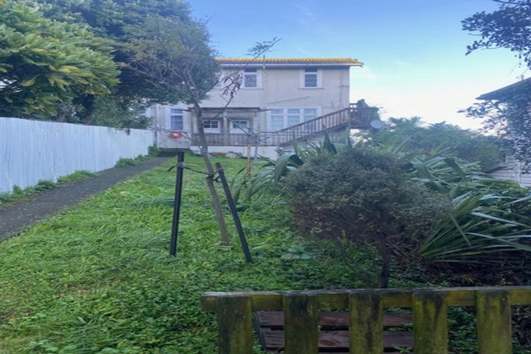 Photo of property in 3/15 Dover Street, Island Bay, Wellington, 6023