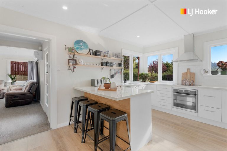 Photo of property in 8 Corbett Street, Green Island, Dunedin, 9018