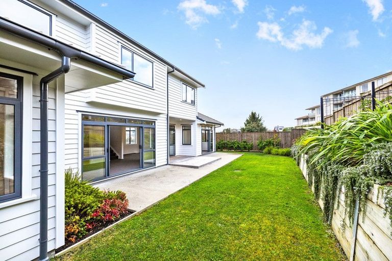 Photo of property in 21 Couldrey Crescent, Red Beach, 0932