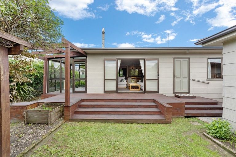 Photo of property in 21 Moore Street, West End, Palmerston North, 4412