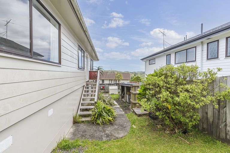 Photo of property in 17 Cathie Place, Karori, Wellington, 6012