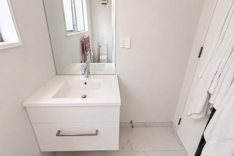 Photo of property in 4 Lyons Crescent, Strathmore Park, Wellington, 6022