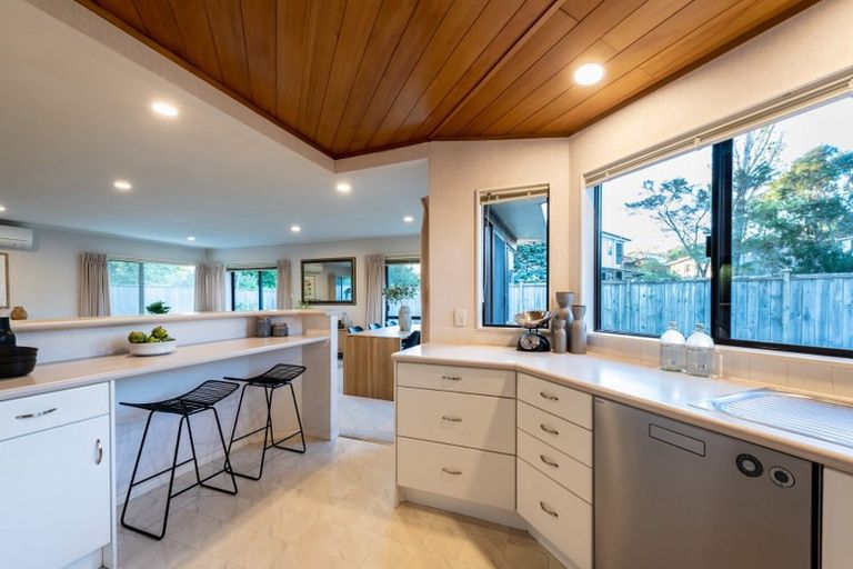 Photo of property in 4/12 Stratford Avenue, Milford, Auckland, 0620