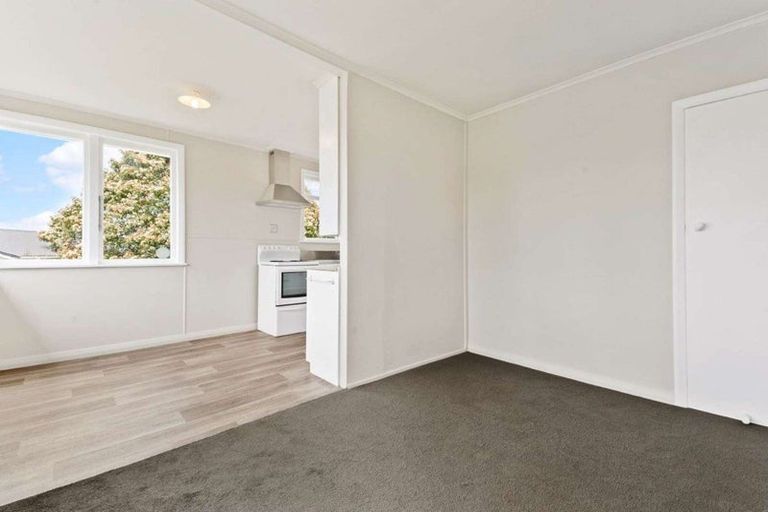 Photo of property in 64 Te Puea Avenue, Meremere, Mercer, 2474