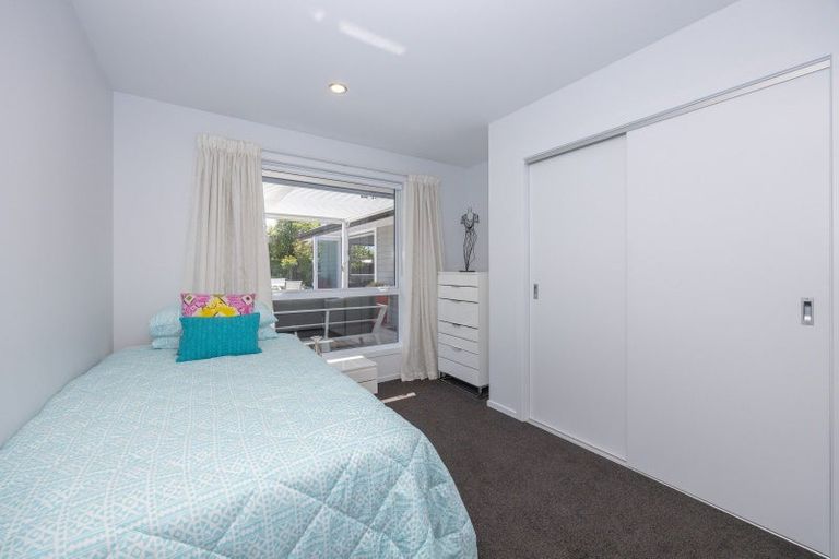 Photo of property in 43 Kingfisher Crescent, Albert Town, Wanaka, 9305