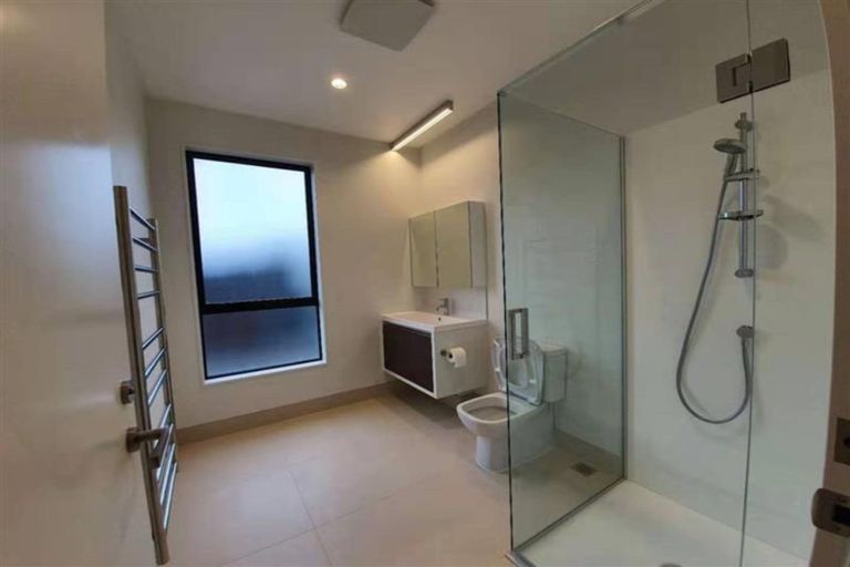 Photo of property in 4/117 Buckley Avenue, Hobsonville, Auckland, 0616