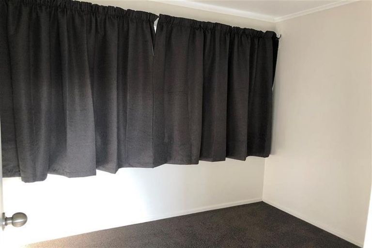 Photo of property in 28 Birdwood Road, Pukekohe, 2120