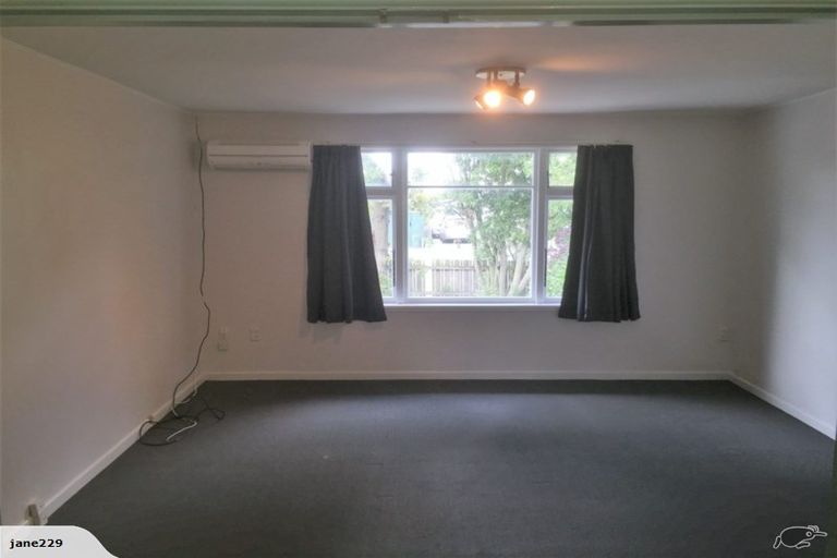 Photo of property in 34 Curletts Road, Sockburn, Christchurch, 8042