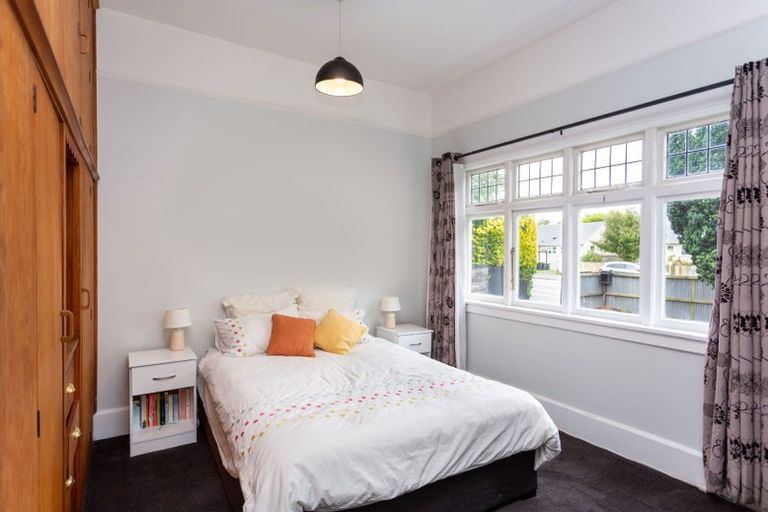 Photo of property in 16 Shirley Road, Mairehau, Christchurch, 8013