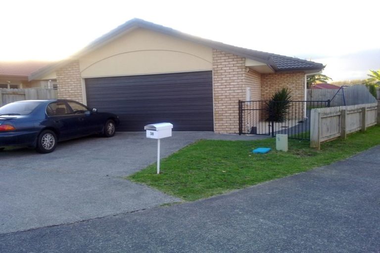Photo of property in 38 Tussock Avenue, Mangere, Auckland, 2022