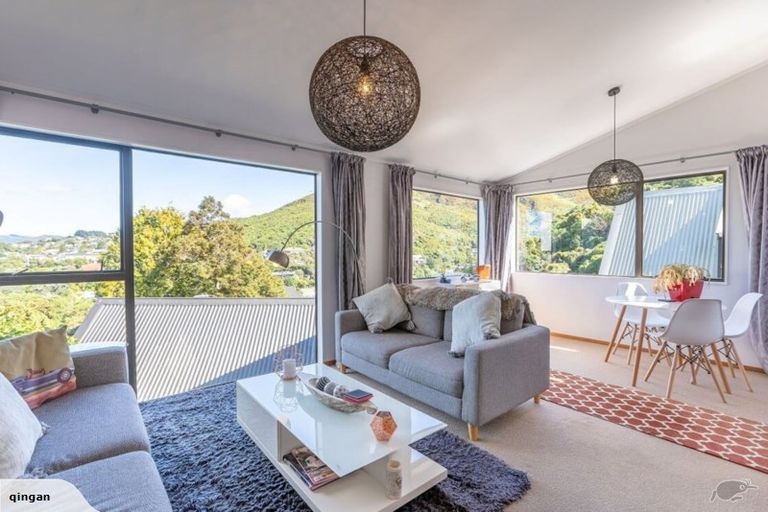 Photo of property in 20b Govind Grove, Ngaio, Wellington, 6035