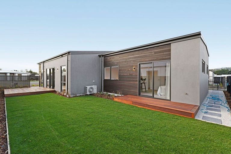 Photo of property in 21 Greystone Close, Halswell, 8025