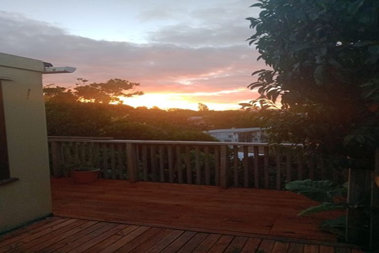 Photo of property in 18 Main Road, Waikanae, 5036