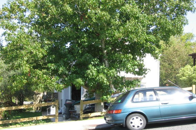 Photo of property in 78 Matipo Road, Mairangi Bay, Auckland, 0630