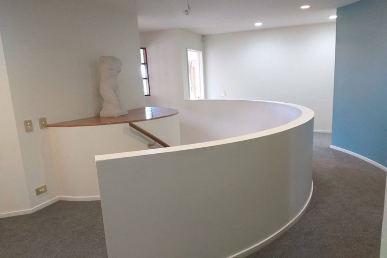 Photo of property in 4 Adelie Place, Murrays Bay, Auckland, 0630