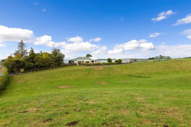 Photo of property in 456 Climie Road, Cardiff, Stratford, 4391