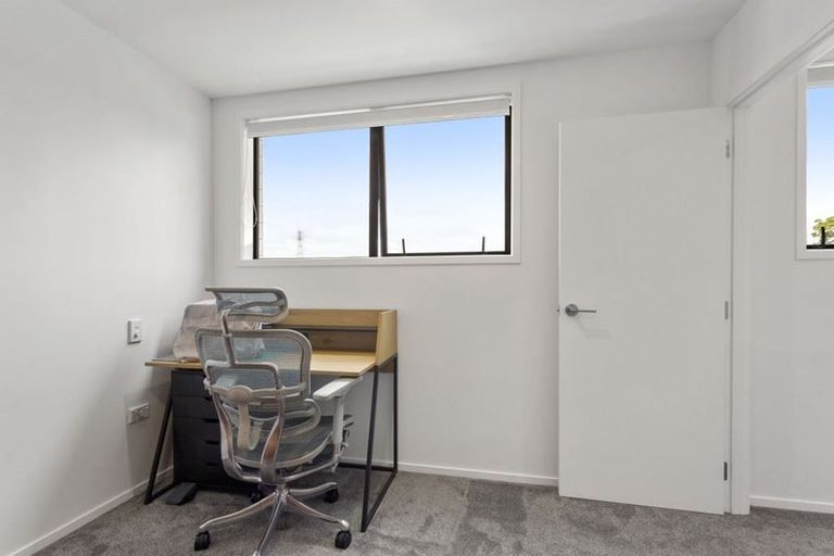 Photo of property in 7/21 Titoki Street, Te Atatu Peninsula, Auckland, 0610