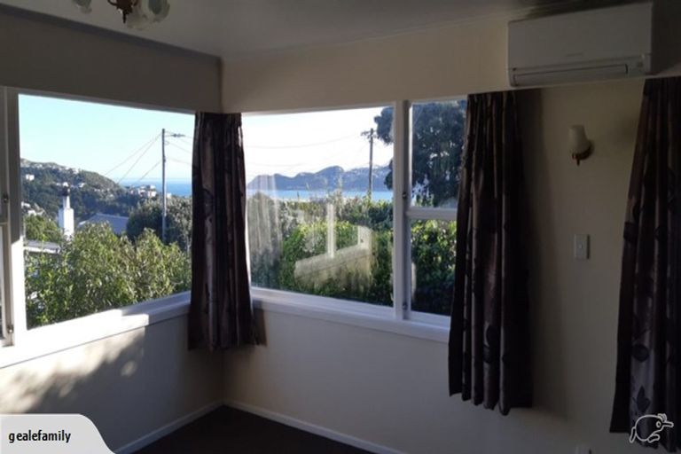 Photo of property in 23 Seatoun Heights Road, Miramar, Wellington, 6022
